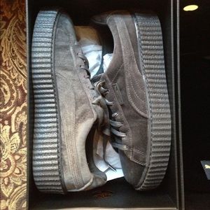 Fenty Puma Rihanna Velvet Creepers sneakers Sz 10
